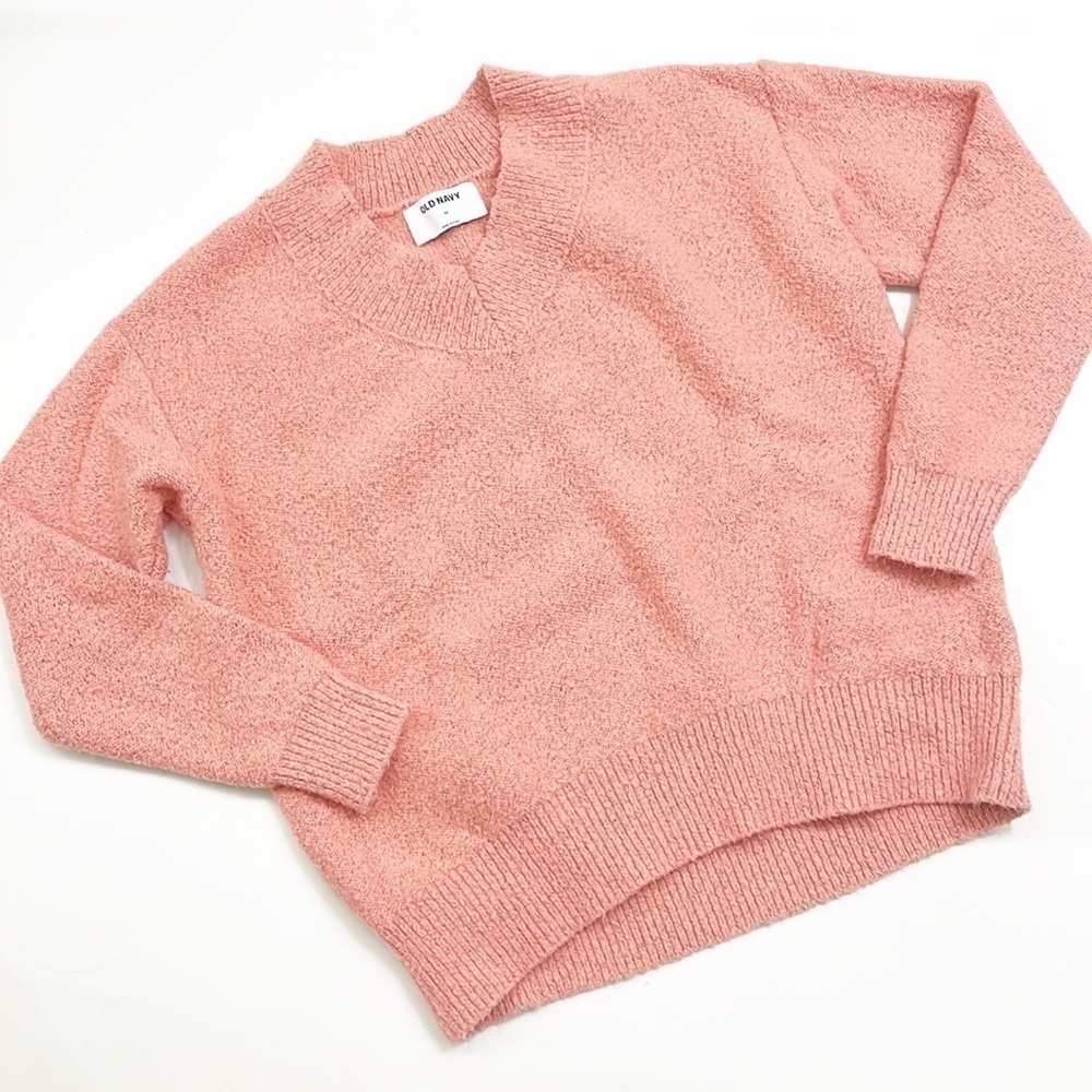 Old Navy pink knit sweater